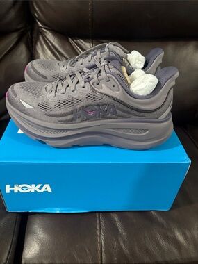 Hoka BONDI 9 Gray Athletic Sneakers with Pink Accent